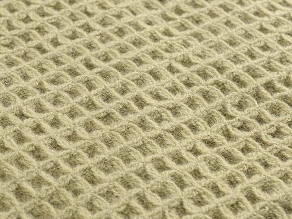 Плед Tkano Essential из шерсти травянисто-зеленый 130х180